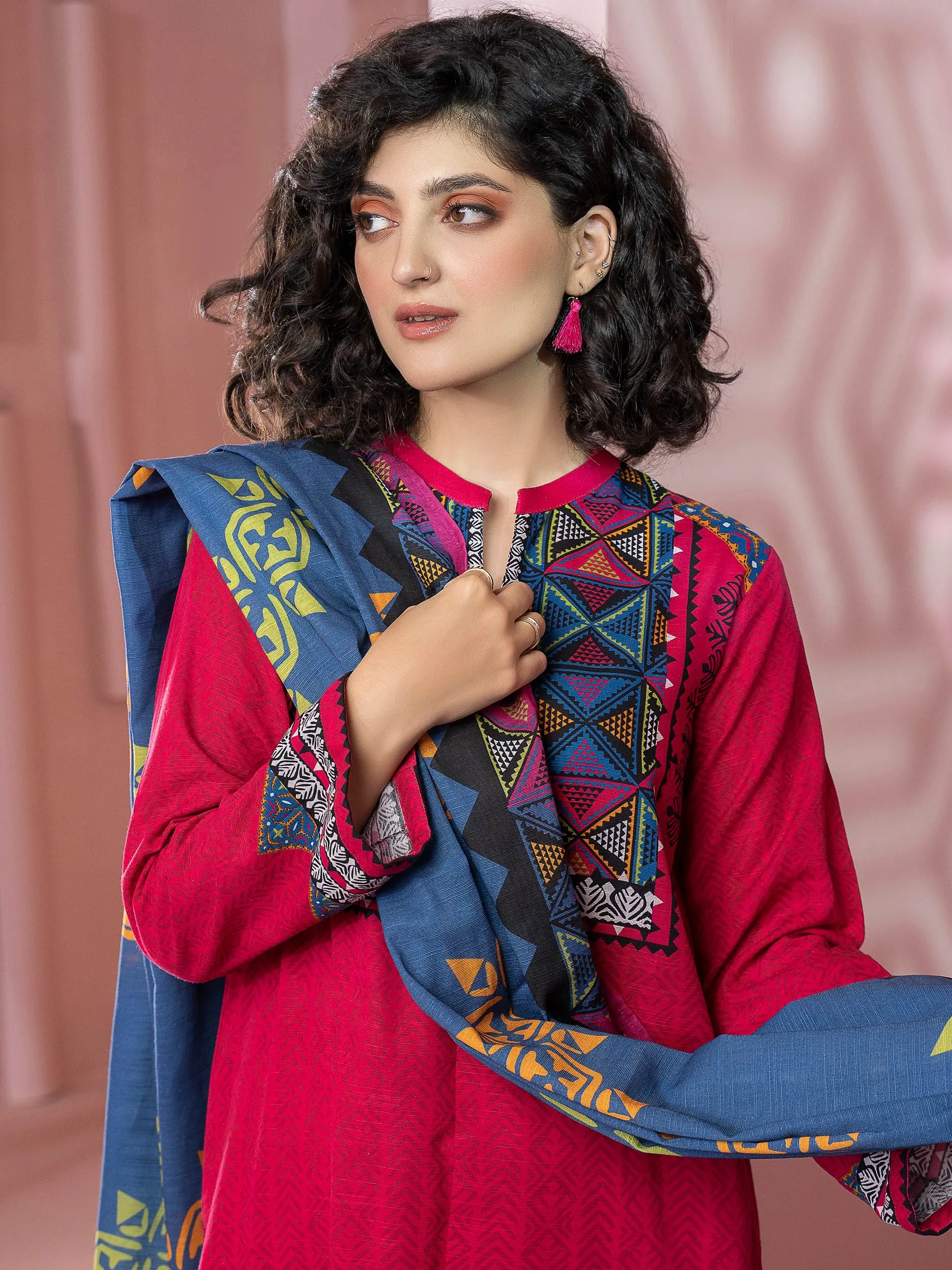 3 Piece Printed Khaddar Suit