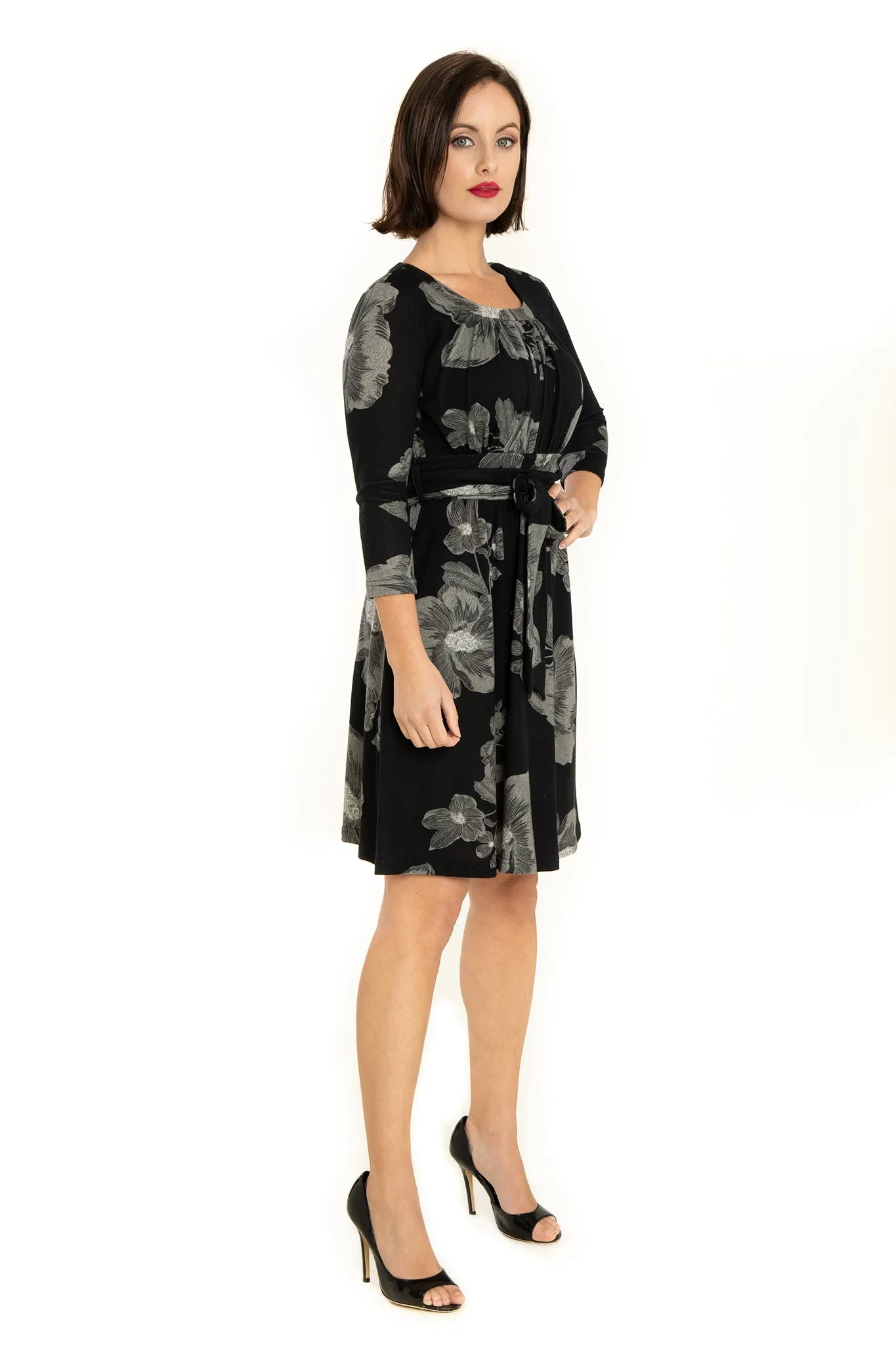 Black Gray Flowers 3/4 Sleeve Knit Dress