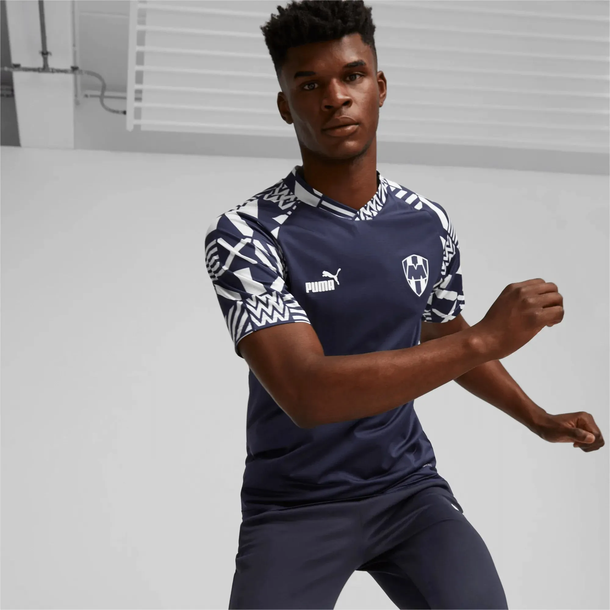 Puma 2022-23 Monterrey Pre-Match Jersey - Peacoat-White