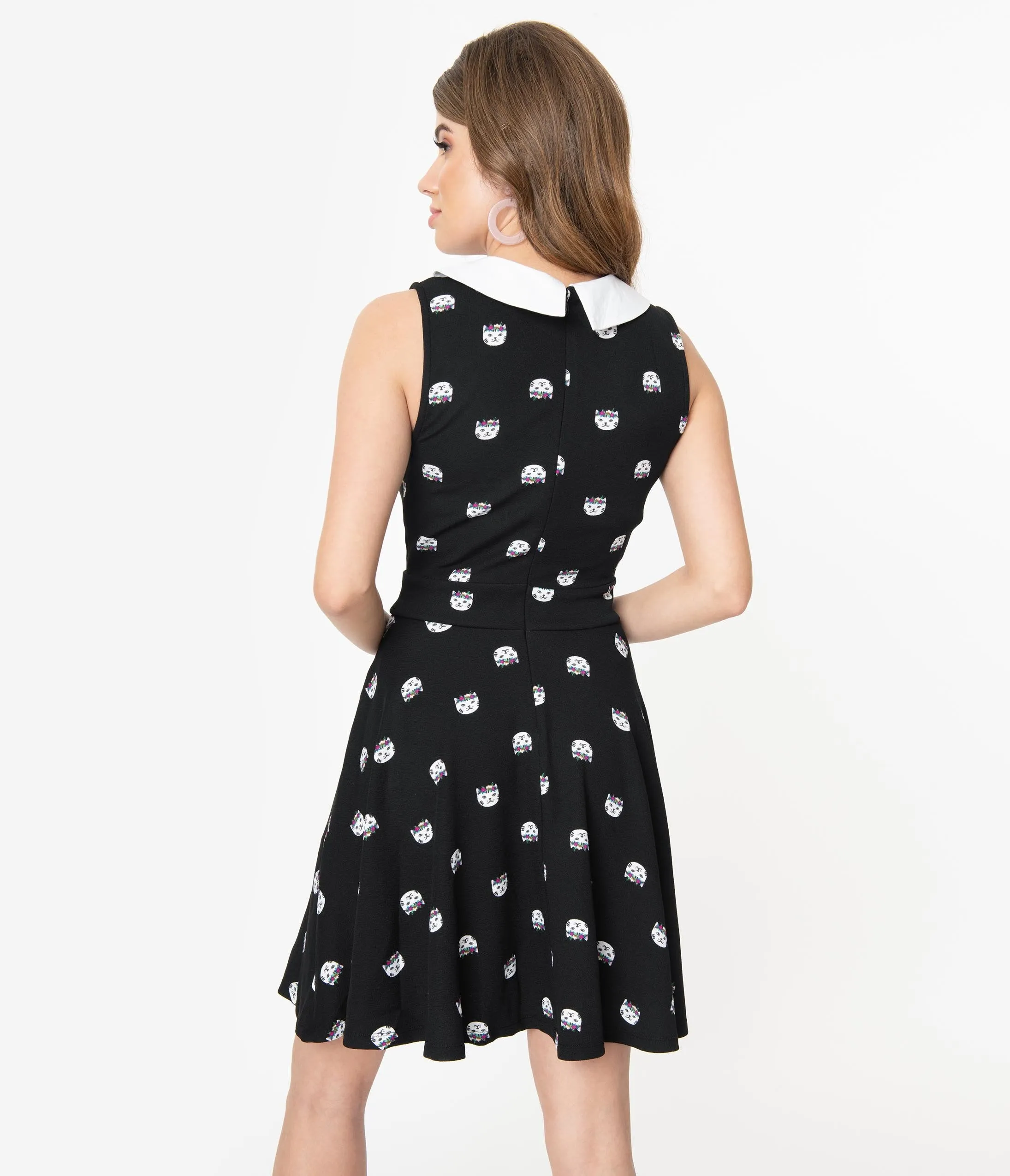 Smak Parlour Black Cat Print Female Forward Sleeveless Flare Dress