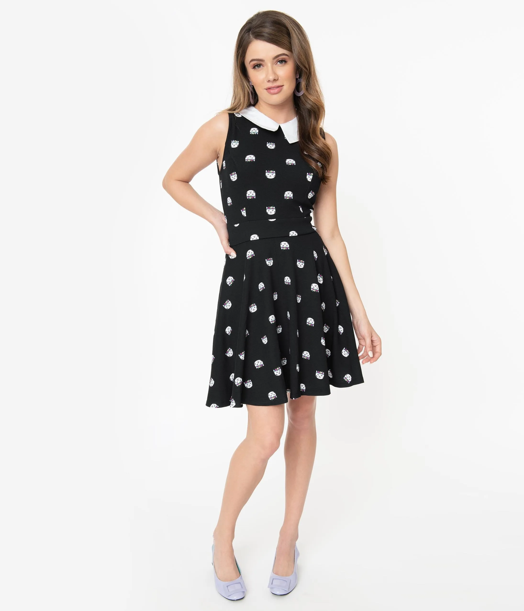 Smak Parlour Black Cat Print Female Forward Sleeveless Flare Dress